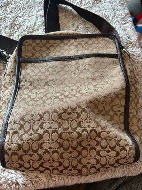 Women’s coach bag